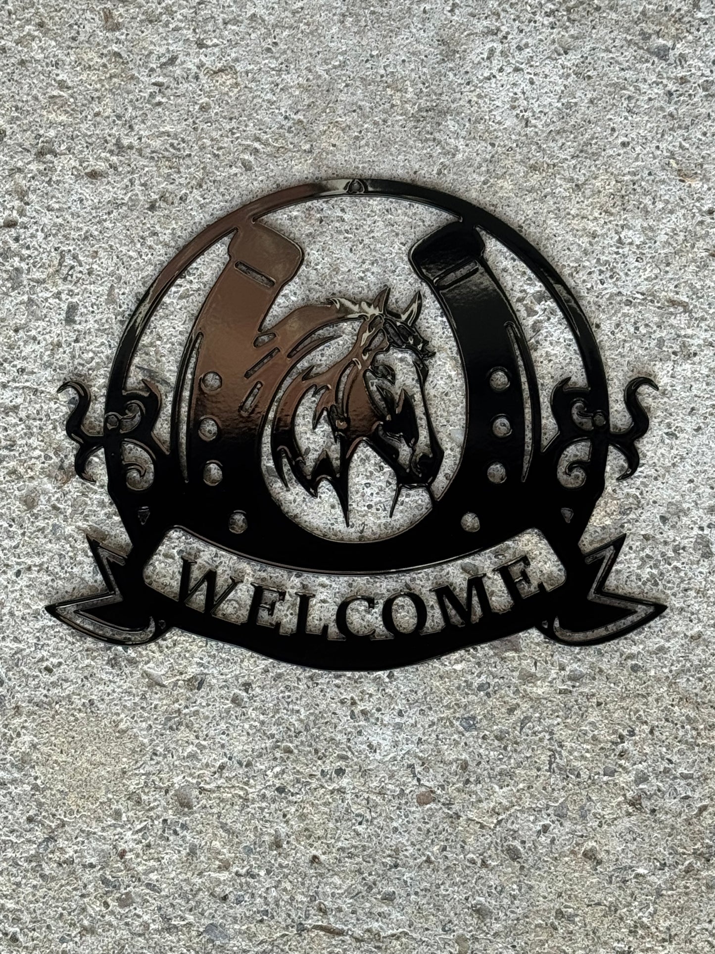 Horseshoe Welcome Sign